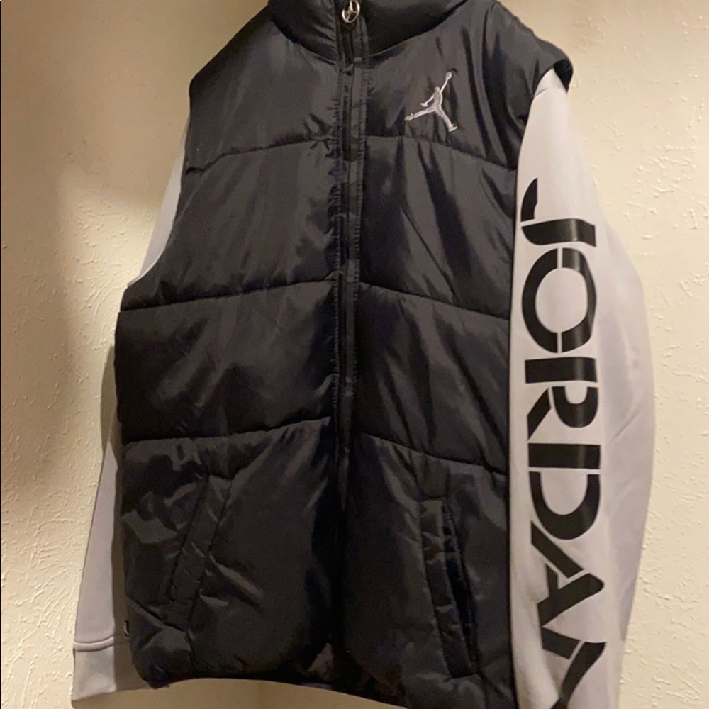 Jordan puffer jacket deadstock